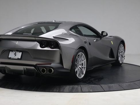 Used 2018 Ferrari 812 Superfast Base image 11