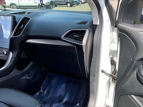 Used 2022 Ford Edge SEL w/ Convenience Package AWD/4WD image 18