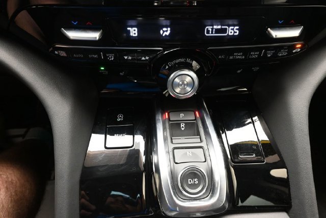Used 2024 Acura MDX w/ Technology Package AWD/4WD image 41