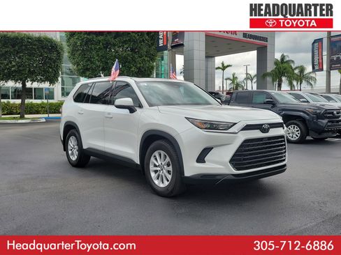 Used 2024 Toyota Grand Highlander FWD image 1