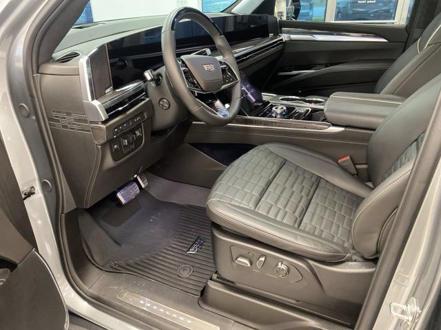 Used 2025 Cadillac Escalade V w/ LPO, ONYX Package AWD/4WD image 11