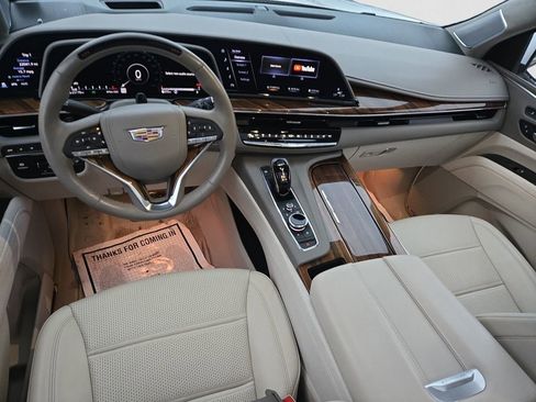 Certified 2024 Cadillac Escalade Sport Platinum w/ LPO, ONYX Package image 12