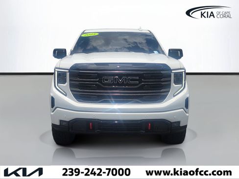 Used 2025 GMC Sierra 1500 AT4 w/ AT4 Premium Package AWD/4WD image 2