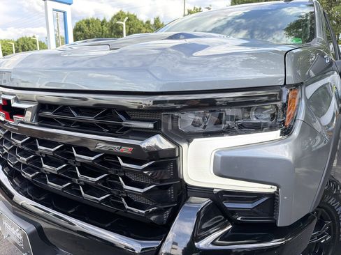 Used 2023 Chevrolet Silverado 1500 ZR2 w/ Technology Package AWD/4WD image 6