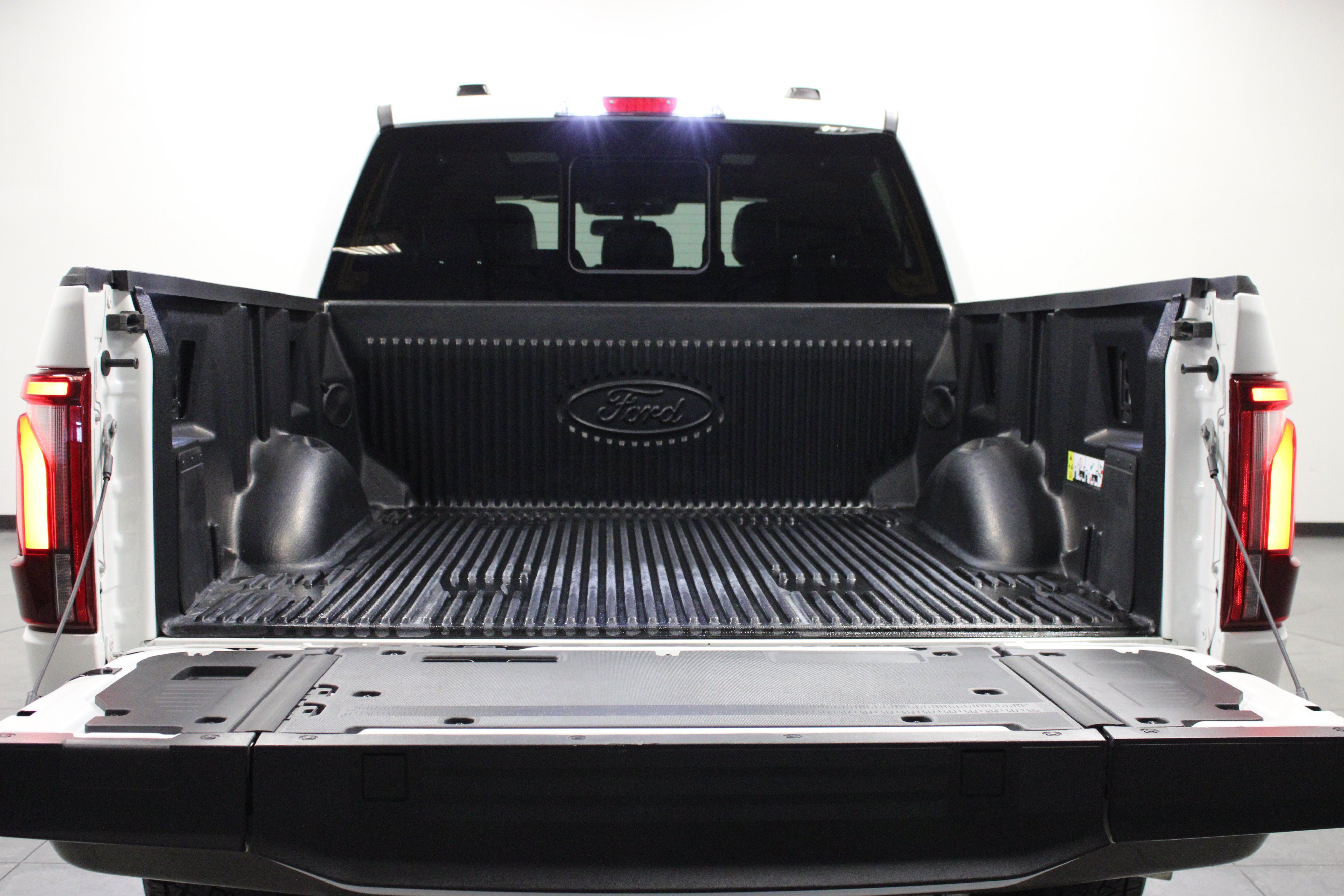 Used 2025 Ford F150 King Ranch w/ FX4 Off-Road Package AWD/4WD image 15