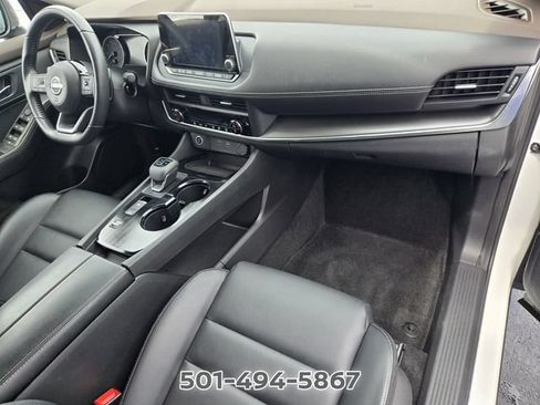 Used 2023 Nissan Rogue SV w/ SV Premium B Package FWD image 11