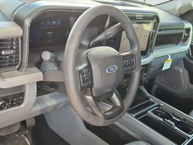 New 2026 Ford F250 XLT w/ XLT Premium Package AWD/4WD image 3