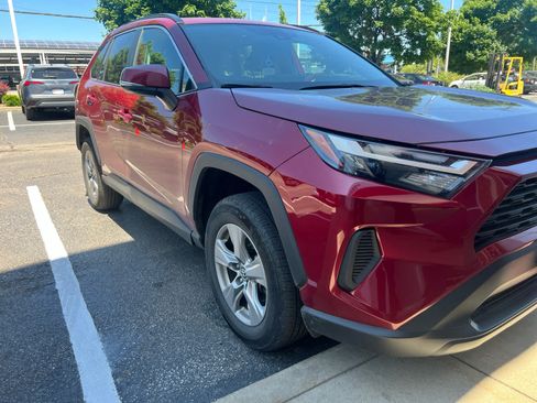 Used 2023 Toyota RAV4 XLE w/ Convenience Package AWD/4WD image 6