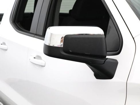 Used 2023 Chevrolet Silverado 1500 LT AWD/4WD image 8