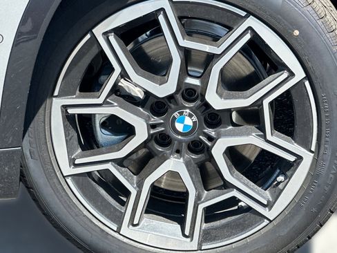 Used 2025 BMW X1 xDrive28i w/ Convenience Package AWD/4WD image 11