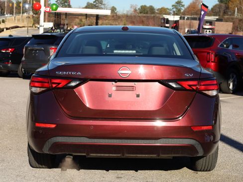 Used 2024 Nissan Sentra SV image 4