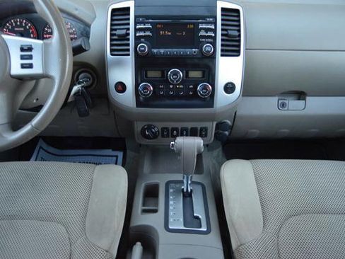 Used 2014 Nissan Frontier SV w/ SV Value Truck Package image 22