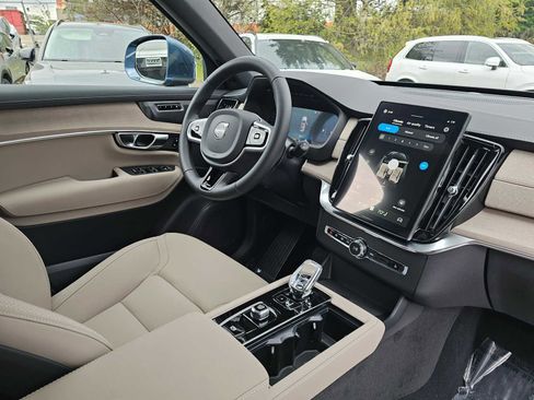 New 2026 Volvo XC90 B5 Plus w/ Protection Package image 10