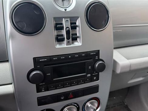 Used 2006 Chrysler PT Cruiser Touring FWD image 33
