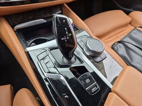 Used 2023 BMW 540i w/ M Sport Package RWD image 10