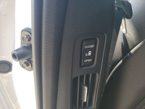 New 2026 Honda Odyssey Touring image 16
