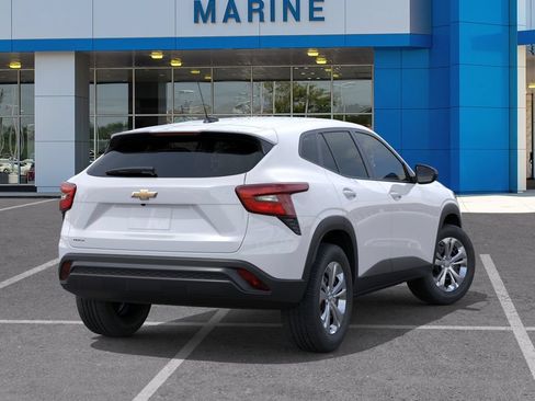 New 2026 Chevrolet Trax LS FWD image 4
