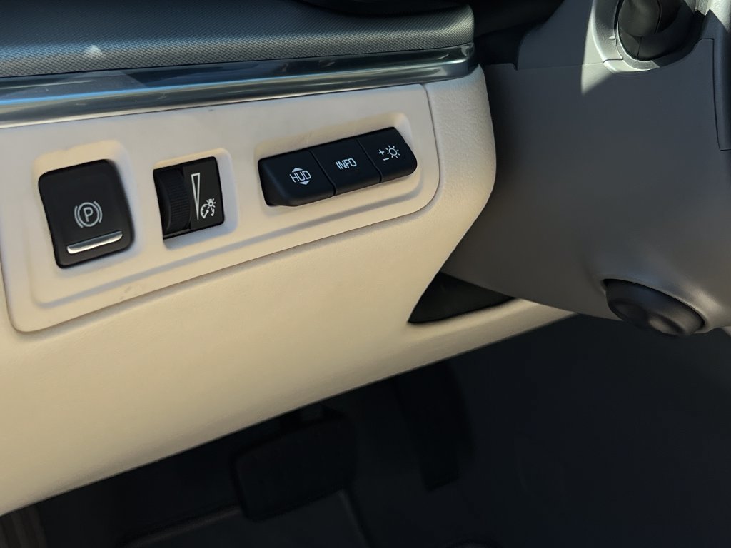 New 2026 Cadillac XT5 Premium Luxury w/ Driver Assist Package FWD image 9
