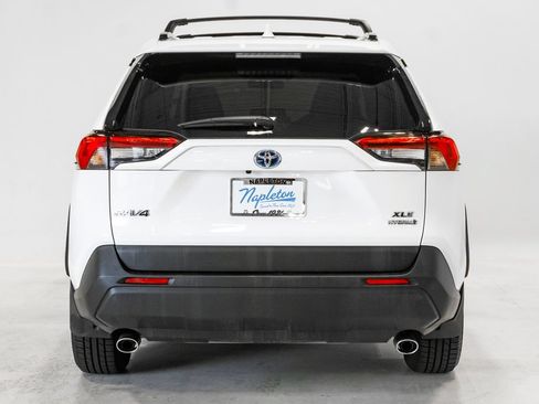 Used 2022 Toyota RAV4 XLE w/ Convenience Package AWD/4WD image 29
