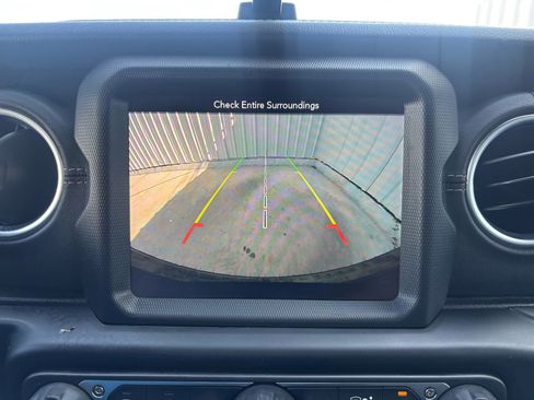 Used 2019 Jeep Wrangler Unlimited Sahara w/ Quick Order Package 24M Moab image 23