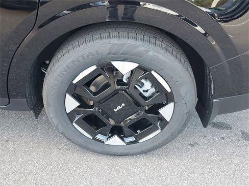 New 2026 Kia Carnival EX image 39