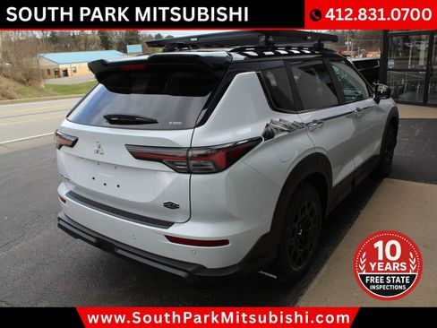 New 2026 Mitsubishi Outlander AWD image 9