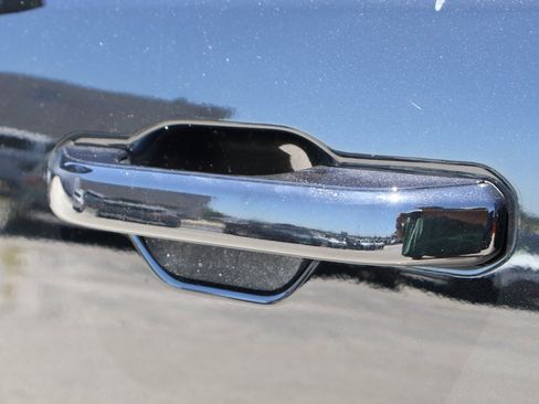 New 2025 Jeep Wagoneer L Series II w/ Premium Group I image 21