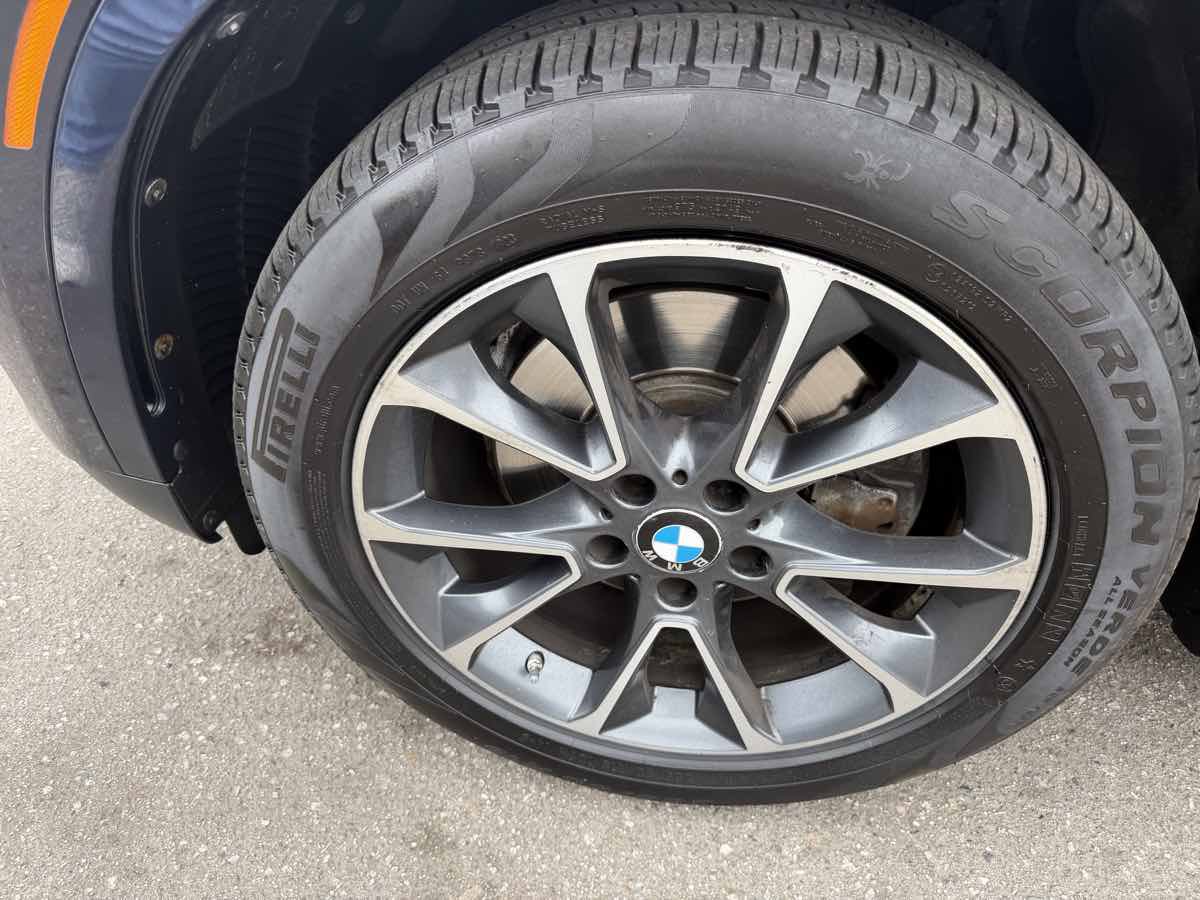 Used 2018 BMW X5 xDrive40e AWD/4WD image 8
