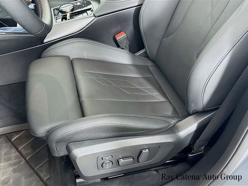 Used 2025 BMW X3 xDrive30i w/ Premium Package image 17