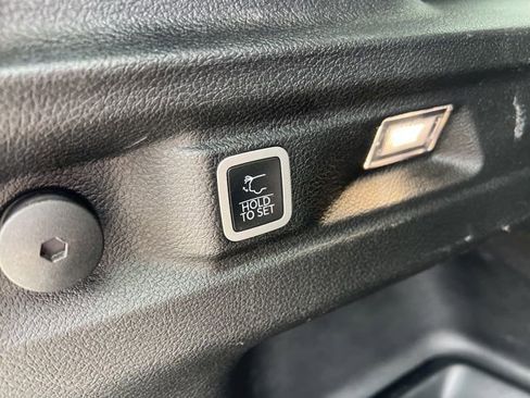 Used 2022 Jeep Grand Cherokee L Limited image 21