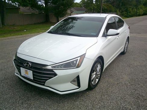 Used 2020 Hyundai Elantra SEL w/ Cargo Package (C1) FWD image 1