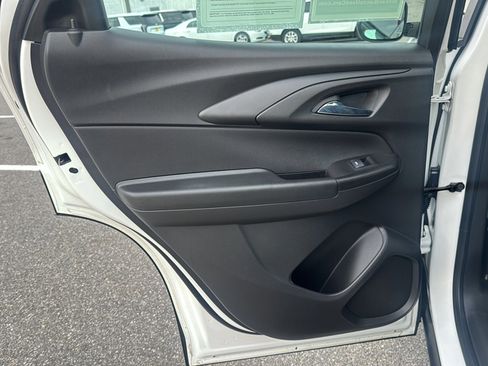 Used 2023 Chevrolet TrailBlazer LS image 18