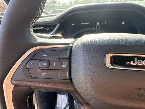 New 2025 Jeep Grand Cherokee L Limited w/ MOPAR Finishing Package image 27