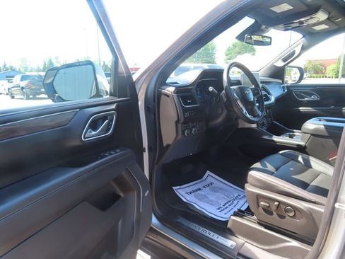 Used 2023 Chevrolet Tahoe LT w/ LT Signature Package AWD/4WD image 18