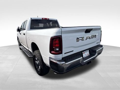 Used 2025 RAM 2500 Big Horn AWD/4WD image 4