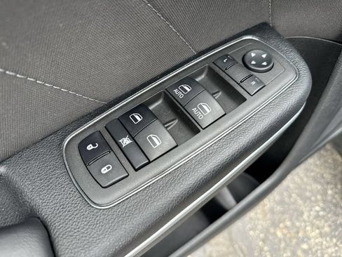 Used 2022 Dodge Charger R/T RWD image 13