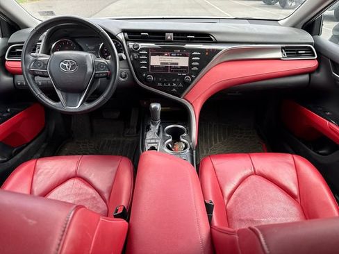 Used 2019 Toyota Camry XSE image 18