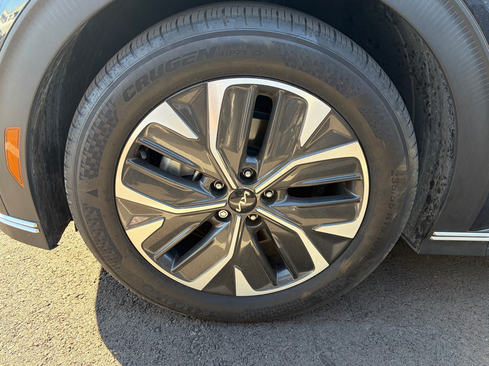 Used 2024 Kia EV6 Light RWD image 6