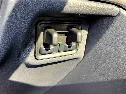 New 2025 Ford Expedition Max Active image 16