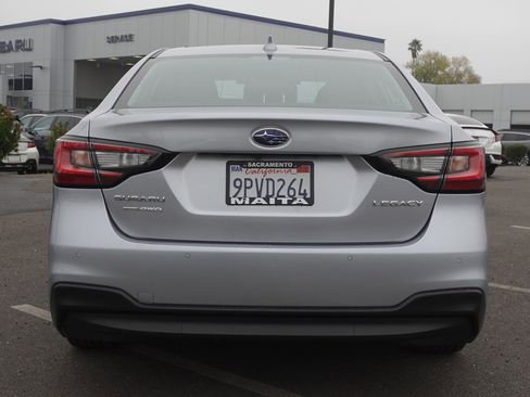 Certified 2025 Subaru Legacy Limited image 6
