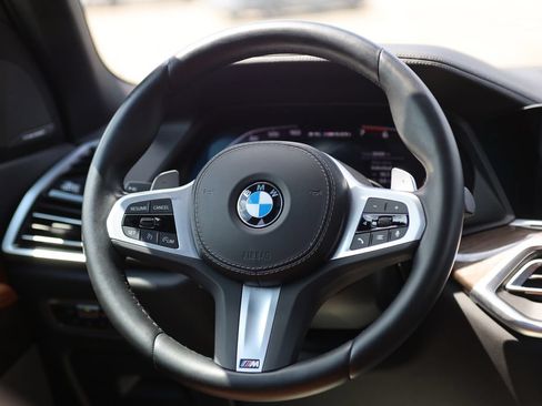 Used 2023 BMW X5 M50i AWD/4WD image 22