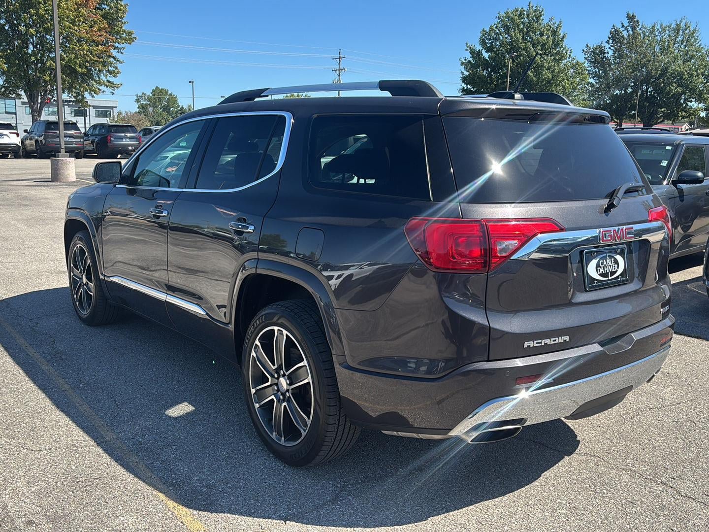 Used 2018 GMC Acadia Denali AWD/4WD image 4