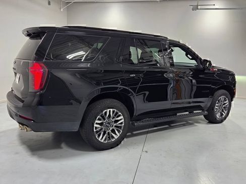Used 2025 Chevrolet Tahoe Z71 AWD/4WD image 14