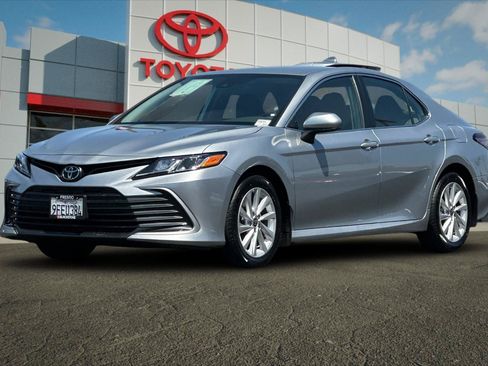 Certified 2023 Toyota Camry LE FWD image 7