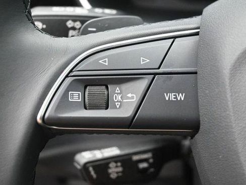 Used 2025 Audi Q3 2.0T Premium w/ Convenience Package AWD/4WD image 18