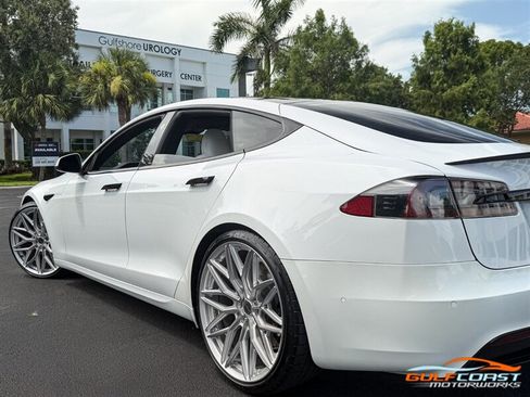 Used 2022 Tesla Model S Plaid AWD/4WD image 42