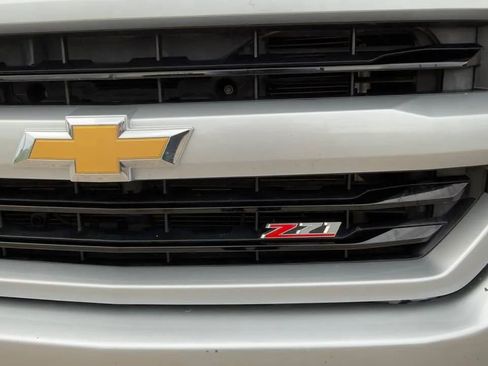 Used 2017 Chevrolet Silverado 1500 LT w/ Texas Edition image 19