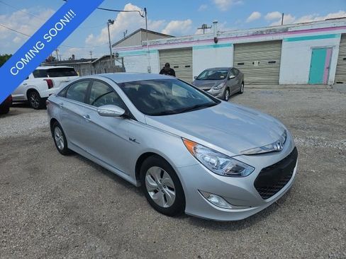 Used 2015 Hyundai Sonata Hybrid FWD image 1