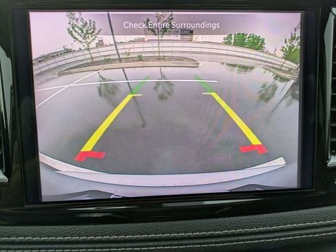 Used 2023 Chrysler Pacifica Limited image 20