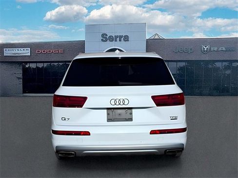 Used 2018 Audi Q7 3.0T Prestige image 5